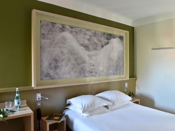 Hotel Spa Le Calendal : photo 2 de la chambre chambre double - accès spa réservé aux adultes