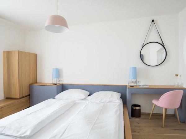 Altstadthotel Weisse Taube : photo 3 de la chambre chambre double confort