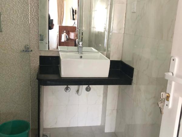 Hotel Guru : photo 6 de la chambre chambre familiale avec balcon