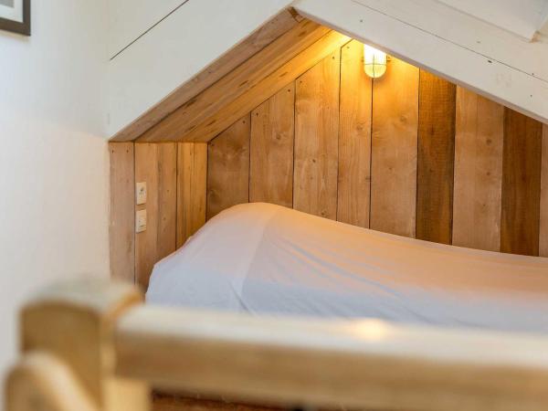 The Originals Boutique, Clair Hôtel, Martigues : photo 4 de la chambre chambre familiale quadruple