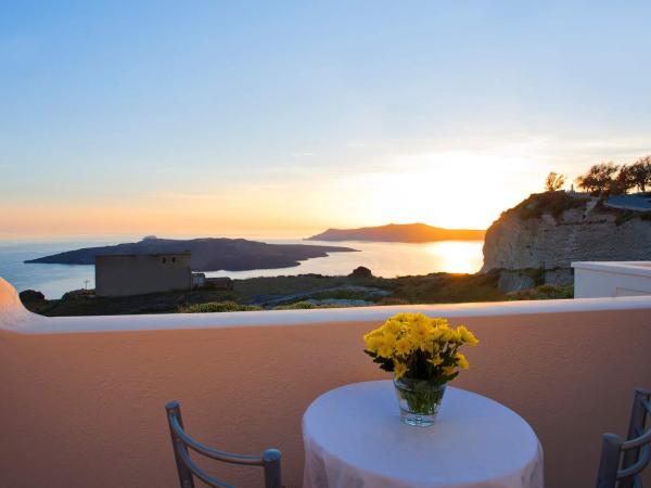 Nemesis : photo 8 de la chambre  suite junior - vue sur caldeira