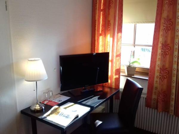 Badischer Hof : photo 10 de la chambre chambre double