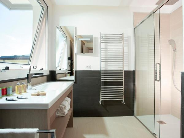 Hotel Aurora : photo 2 de la chambre chambre double exécutive avec terrasse