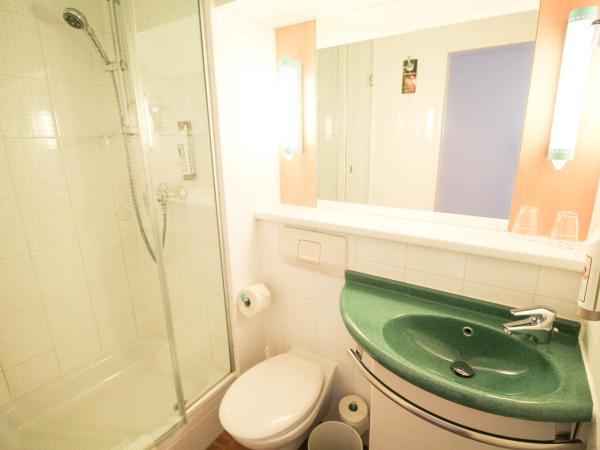 ibis Hotel Düsseldorf Hauptbahnhof : photo 6 de la chambre chambre lit king-size standard