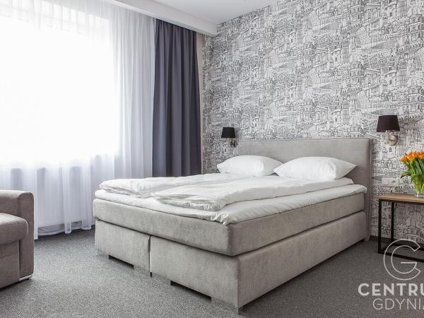 Gdynia Centrum : photo 3 de la chambre chambre double deluxe (2 adultes + 1 enfant)