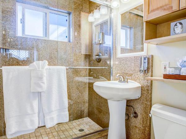 The Inn at Sunset Cliffs : photo 2 de la chambre suite lit queen-size 2 chambres avec cuisine