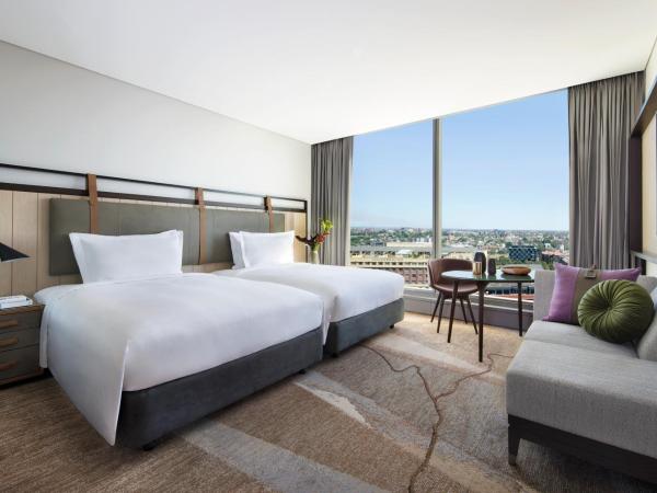 Sofitel Sydney Darling Harbour : photo 5 de la chambre chambre supérieure avec 2 lits doubles