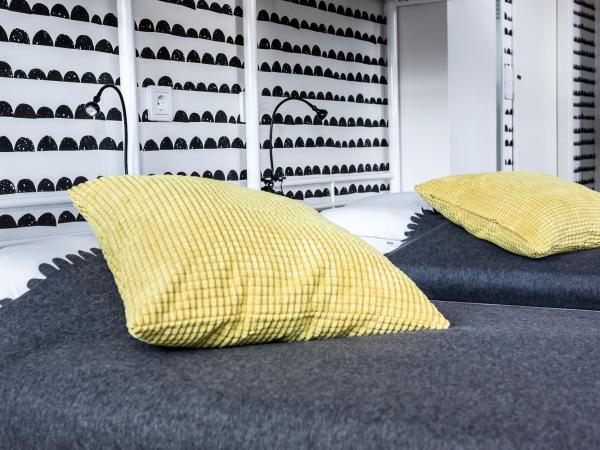 Hostel Café Koti : photo 2 de la chambre lit dans dortoir pour femmes de 10 lits