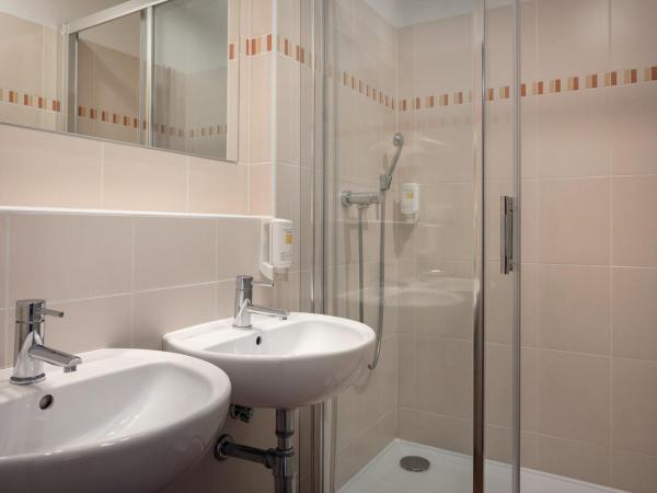 Congress & Wellness Hotel Olsanka : photo 2 de la chambre chambre double avec terrasse