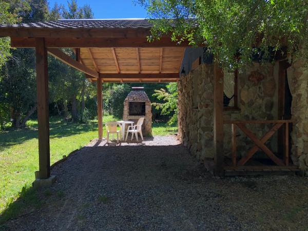 Complejo Duendes del Maiten : photo 6 de la chambre cottage - vue sur jardin