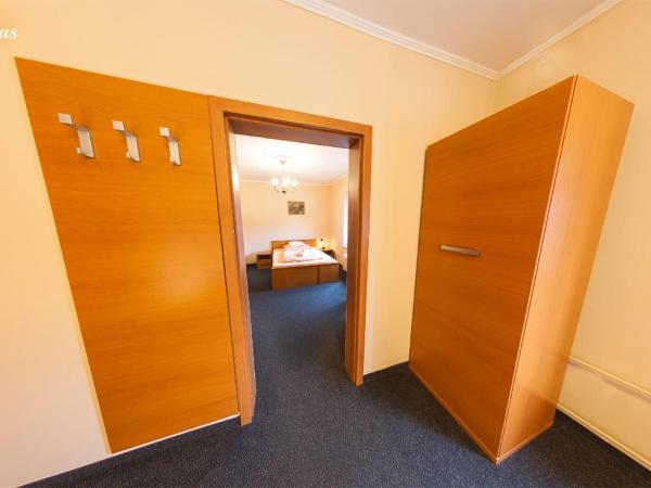 Pension Lukas : photo 9 de la chambre chambres doubles communicantes