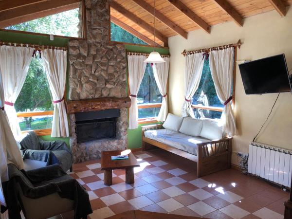 Complejo Duendes del Maiten : photo 8 de la chambre cottage - vue sur jardin