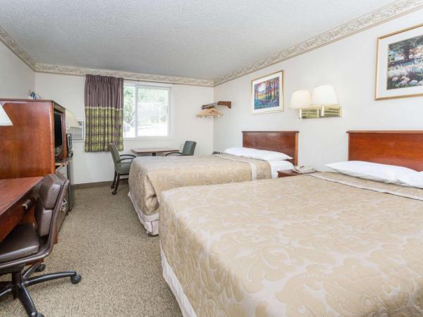 Super 8 by Wyndham Colorado Springs/Chestnut Street : photo 1 de la chambre chambre double avec 2 lits doubles - non-fumeurs