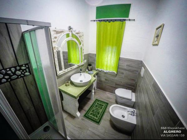 Khorakhanè : photo 2 de la chambre chambre triple avec salle de bains privative