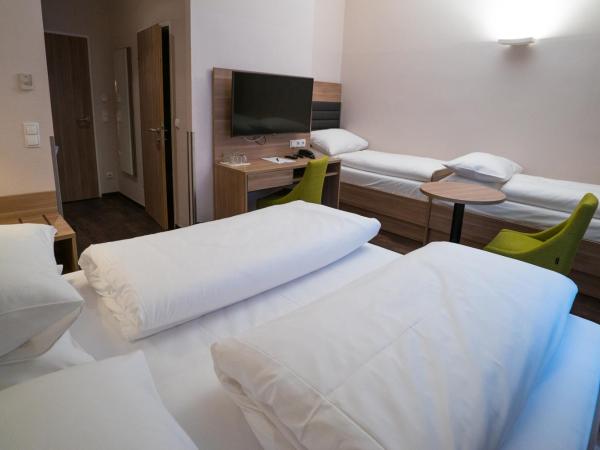 Hotel Marc Aurel - Newly refurbished : photo 3 de la chambre chambre quadruple