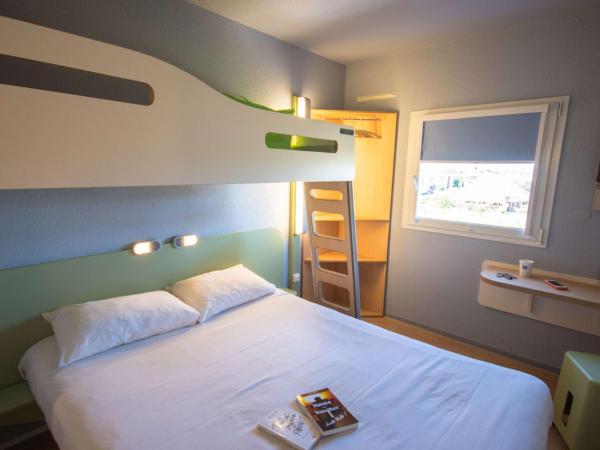 ibis budget Narbonne Est : photo 3 de la chambre chambre triple