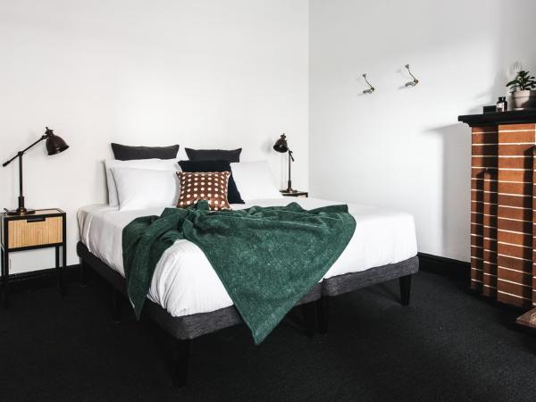 Sydney Park Hotel : photo 3 de la chambre chambre lit king-size supérieure avec salle de bains commune