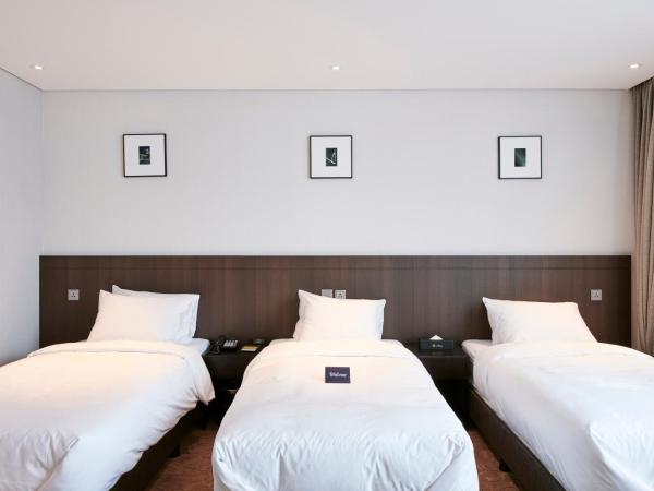 Hotel Mfelice : photo 2 de la chambre chambre triple premium