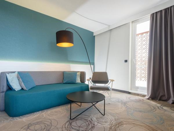 Hotel Kolovare : photo 6 de la chambre suite supérieure avec balcon