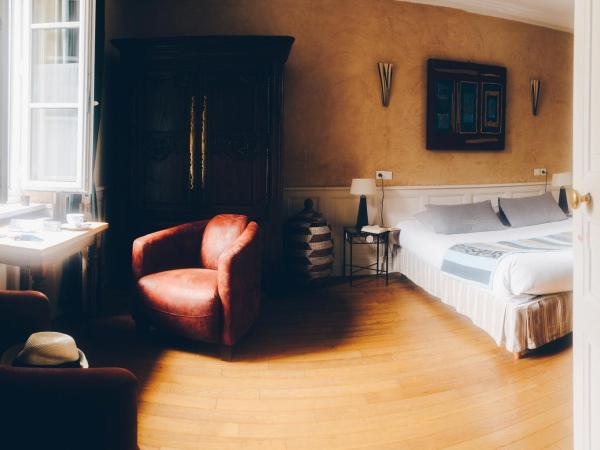 Chambres d'hôtes Le Clos d'Enhaut : photo 2 de la chambre chambre double