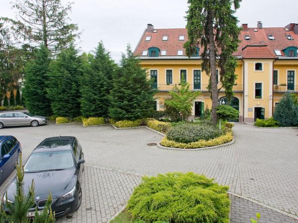 Aqua Villa Eger : photo 1 de la chambre chambre double deluxe avec balcon