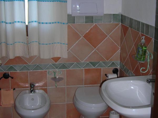 Bed & Breakfast Dessole : photo 4 de la chambre chambre double ou lits jumeaux avec salle de bains privative