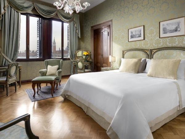 Hotel Danieli, Venice : photo 1 de la chambre chambre deluxe - vue sur lagon