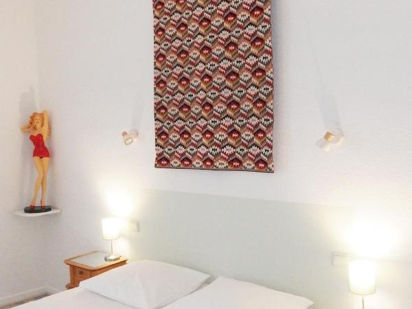 La Maison de Thaïs : photo 5 de la chambre chambre double avec salle de bains commune