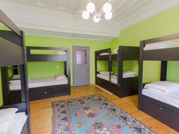 Cheers Hostel : photo 2 de la chambre lit superposé dans dortoir pour femmes