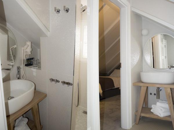 XII Century Heritage Hotel : photo 7 de la chambre chambre double ou lits jumeaux supérieure avec vue sur ville