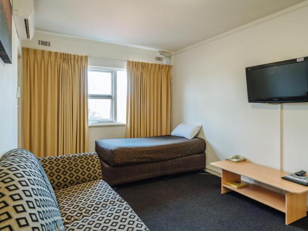 Canning Bridge Auto Lodge : photo 6 de la chambre appartement 1 chambre