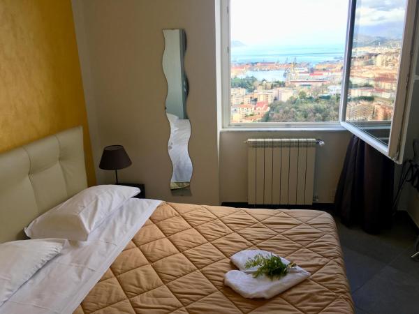 88 Miglia : photo 3 de la chambre chambre double - vue sur mer