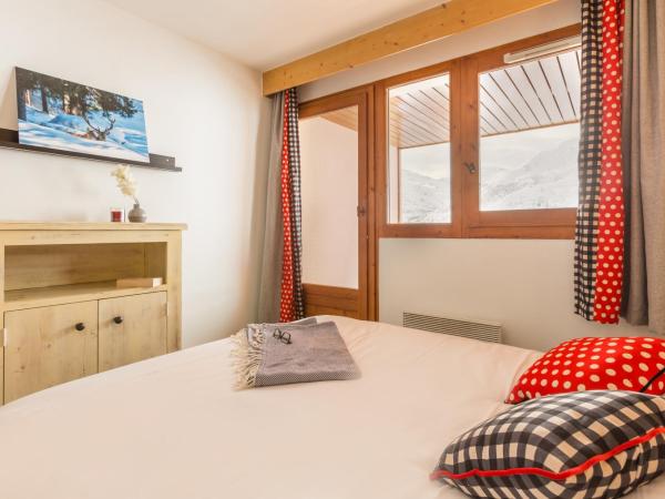 Résidence Pierre & Vacances Aconit : photo 1 de la chambre appartement 1 chambre avec coin nuit dans alcôve et balcon (6 personnes)