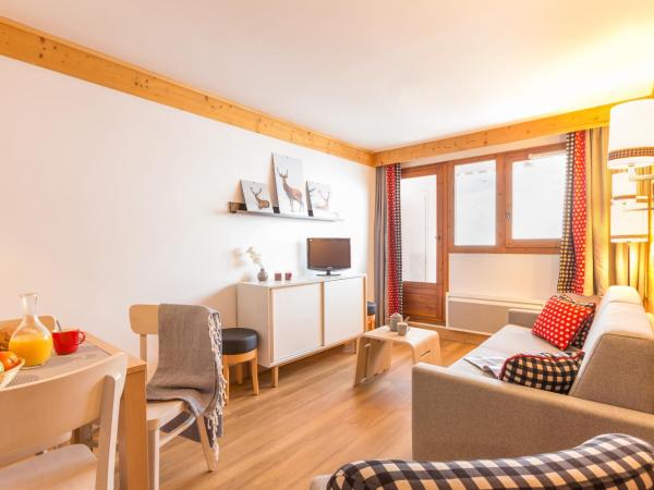 Résidence Pierre & Vacances Aconit : photo 3 de la chambre appartement 1 chambre avec coin nuit dans alcôve et balcon (6 personnes)