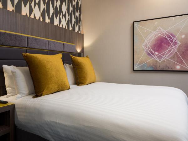Roomzzz Manchester Victoria : photo 3 de la chambre suite néo