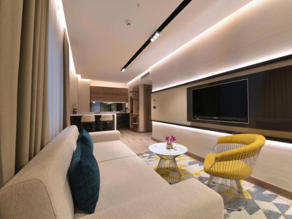 Nish Palace Exlusive Suites : photo 6 de la chambre suite de luxe avec cuisine