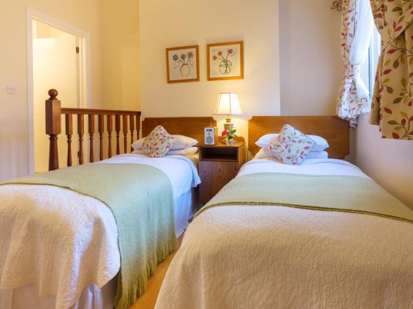 Roseleigh House : photo 3 de la chambre chambre lits jumeaux avec salle de bains privative