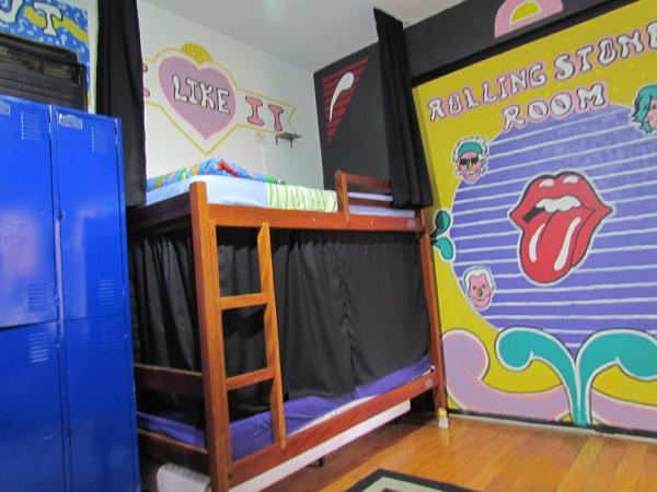 Vila Rock Hostel - próximo Allianz Parque, Vila Madalena, Av Paulista, Hospital das Clínicas INCOR FMUSP : photo 2 de la chambre lit superposé dans dortoir pour femmes 