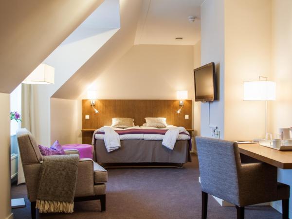 Best Western Plus Hotel Plaza : photo 9 de la chambre chambre lit queen-size classique