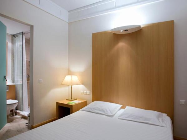 Central Hotel : photo 4 de la chambre chambre double ou lits jumeaux Économique