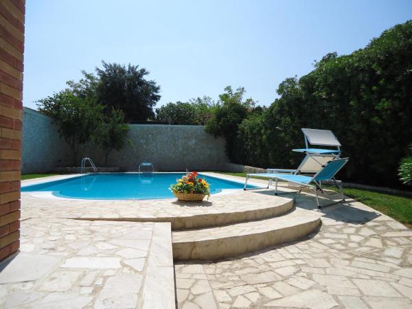 Villa Dafne : photo 4 de la chambre chambre double avec petit lit double - annexe