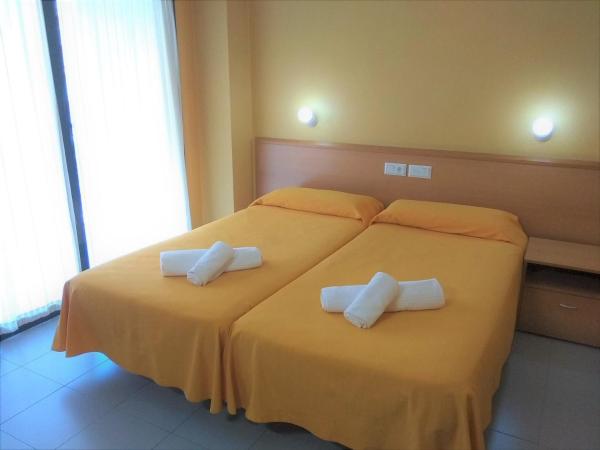 Hotel Delicias : photo 2 de la chambre chambre lits jumeaux