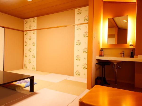 Arima Hot Spring Ryokan Kotori : photo 2 de la chambre chambre supérieure de style japonais avec salle de bains commune