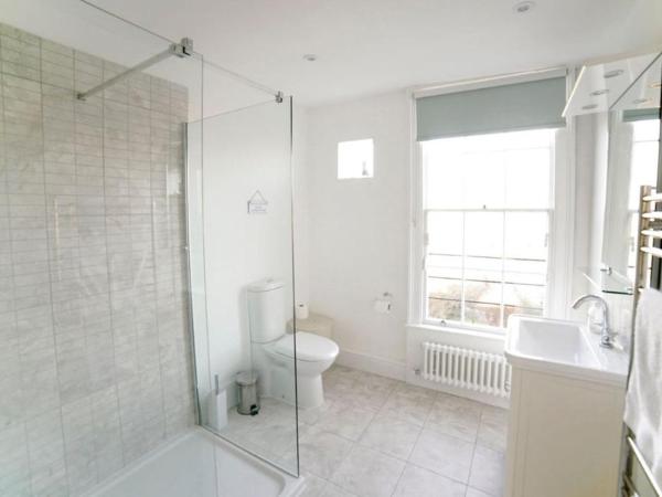 No 4 Ainslie's Belvedere B&B : photo 9 de la chambre chambre double deluxe