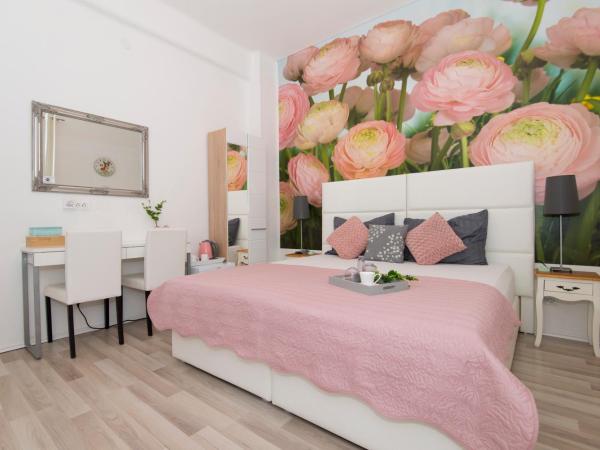 Guest house Lenny rooms : photo 2 de la chambre chambre double ou lits jumeaux