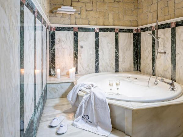 Casa Delfino Hotel & Spa : photo 7 de la chambre suite lit king-size avec bain à remous voyage de noces