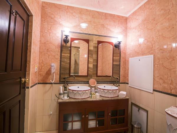 Rubezahl-Marienbad Luxury Historical Castle Hotel & Golf-Castle Hotel Collection : photo 4 de la chambre suite