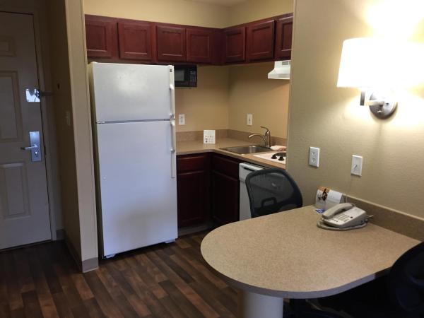 Extended Stay America Suites - Orlando - Maitland - Summit Tower Blvd : photo 6 de la chambre suite 1 chambre avec deux lits doubles - non-fumeurs