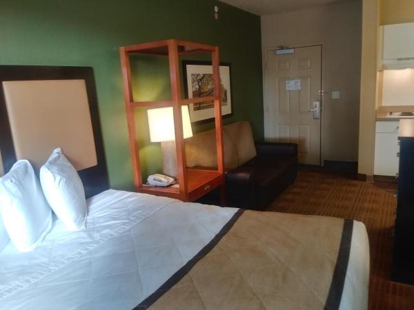 Extended Stay America - Atlanta - Marietta - Interstate N. Pkwy : photo 8 de la chambre studio lit queen-size - non-fumeurs