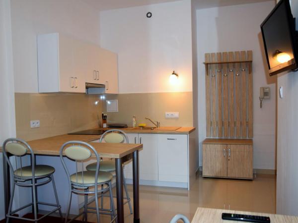 Centrum Konferencyjne IBIB PAN : photo 7 de la chambre studio supérieur